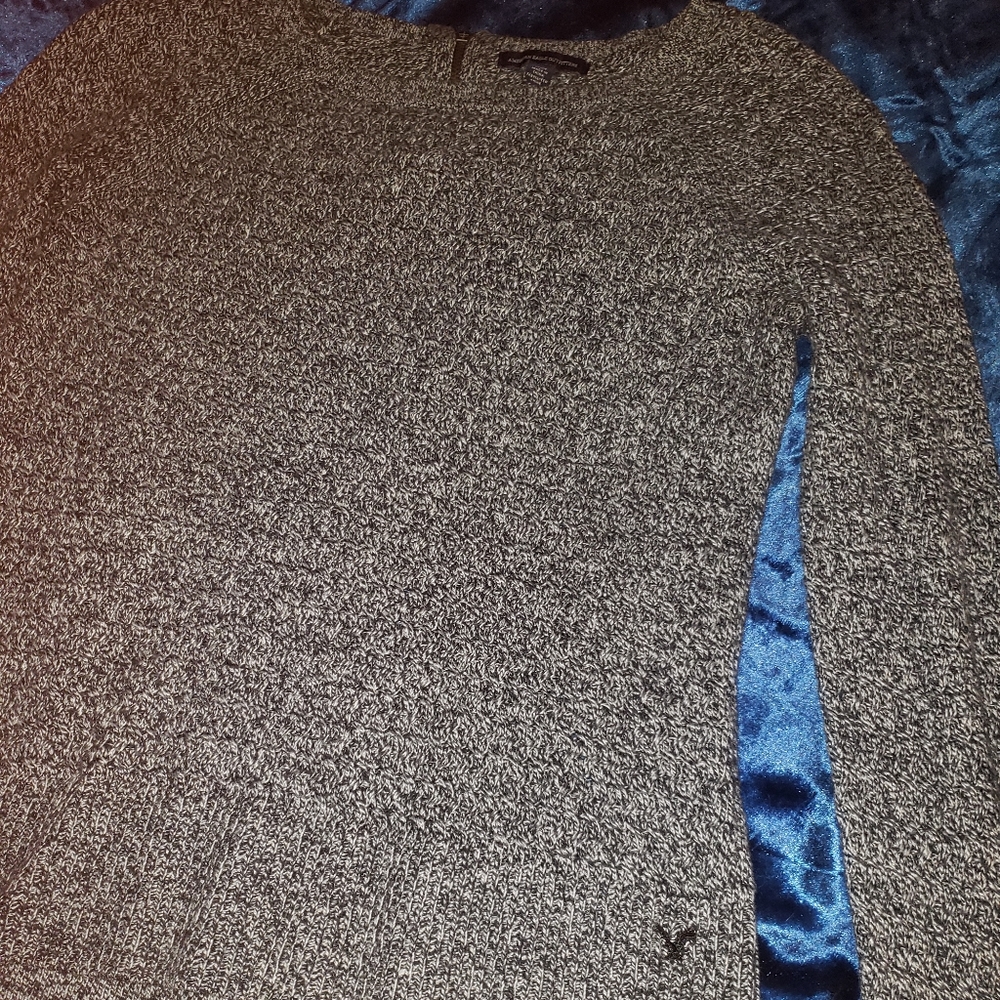 American eagle sweater